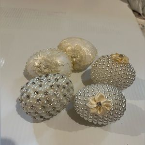 Decorative 5 eggs/ Sofreh Aghd decoration.